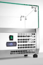 Aufsatz-Kühlvitrine Gastronorm 1/4, Arktic, 8x GN 1/4, GN 1/4, 36L, 230V/180W, 335x1805x(H)460mm – Bild 5