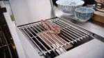 Myoutdoorkitchen Freistehender Gasgrill mit 6 Brennern und PowerSear Zone – Bild 5