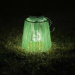 Solarlaterne Gartenlaterne Outdoor aus Metall LED pastellgrün, 22cm – Bild 3