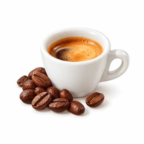 Espressotasse mit gerösteten Kaffeebohnen