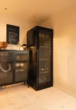 mQuvée WineStore 215 – Black, glass door – Bild 5